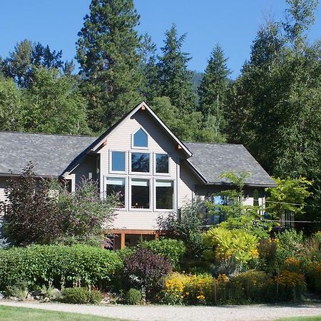 Windborne Bed & Breakfast Castlegar Kültér fotó